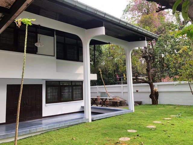 For RentHousePattanakan, Srinakarin : Single house for rent, Rama 9 area, Phatthanakan (home office), 2 floors, near The Nine Rama 9 shopping mall, Suan Luang District