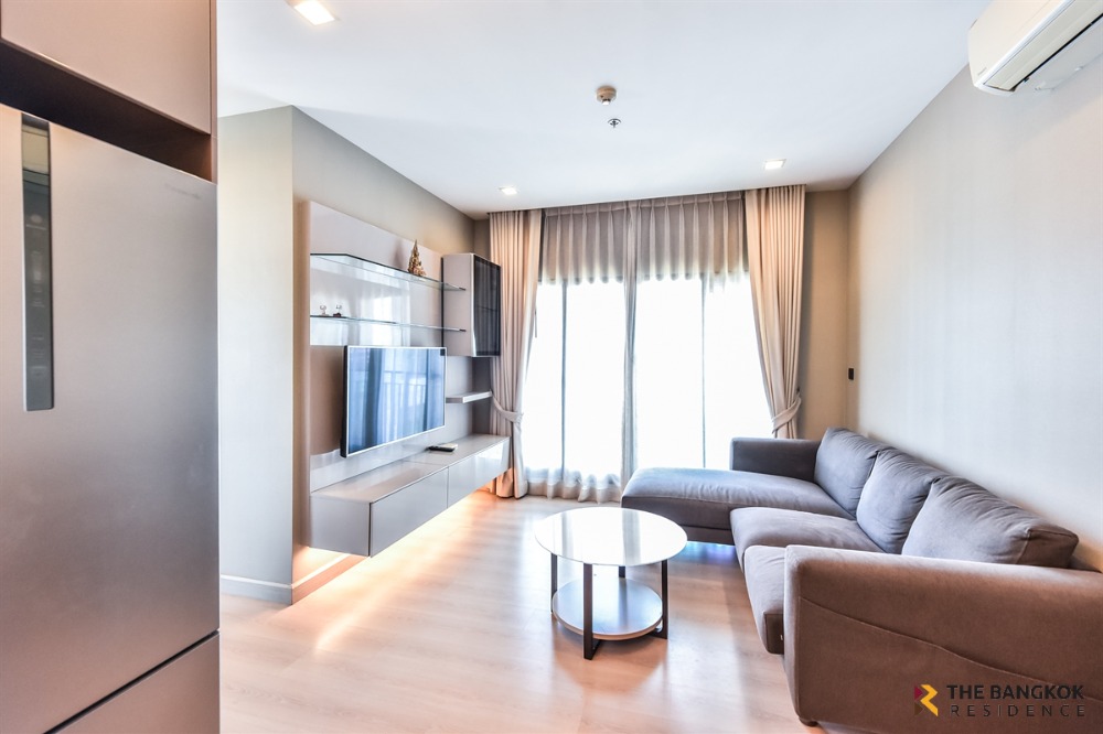 For SaleCondoSapankwai,Jatujak : For sale with tenant, luxury condo next to BTS Saphan Khwai, very cheap price, The Signature by Urbano 2B2B 60 sqm. only 10.59 MB!!!