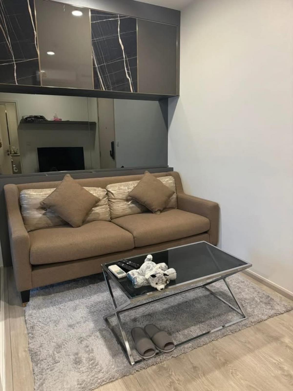 For SaleCondoPinklao, Charansanitwong : **This room is for sale***Condo for sale, The Tree Charan 30, room 27 sq m., 20th floor, decorated with built-in throughout the room, very new.