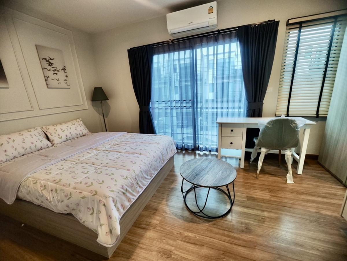 For RentTownhouseOnnut, Udomsuk : 💥 Townhe For rent 35,000 baht ** 3 bedrooms ** Baan Klang Muang Srinakarin-On NutClose to MRT Sri Dan, Seacon Square