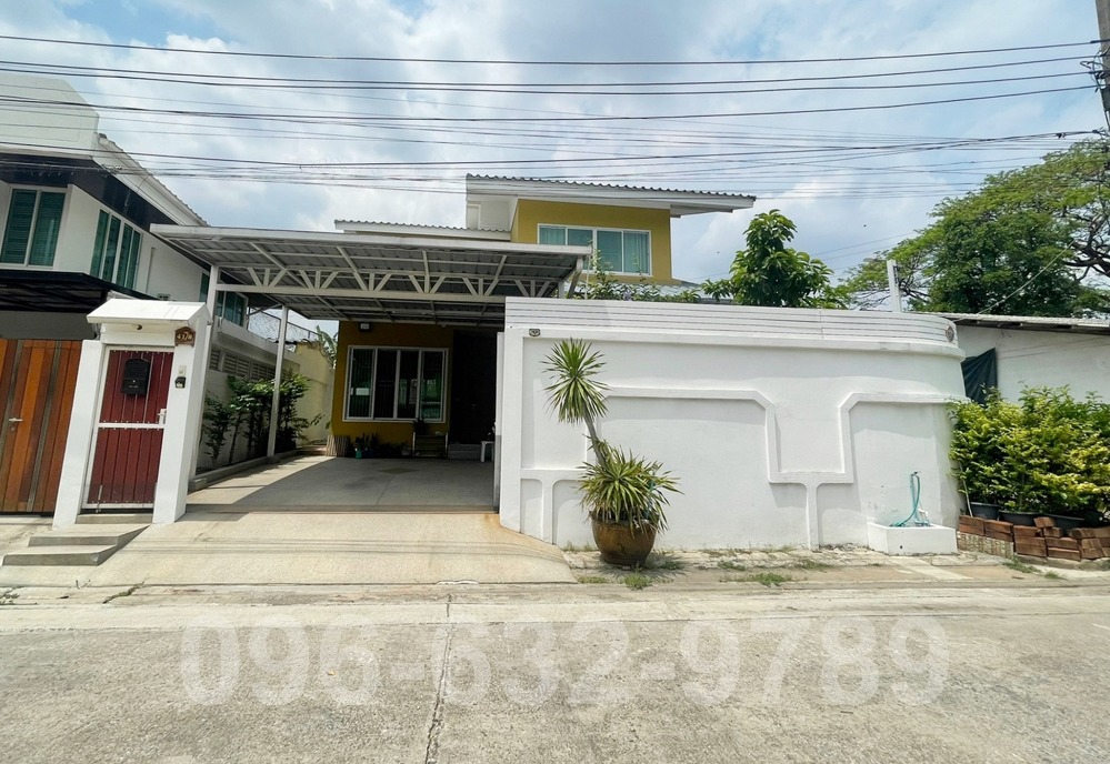 For SaleHouseRatchadapisek, Huaikwang, Suttisan : 2-storey house for sale, Soi Vibhavadi 16 (Chokchai Ruammit), size 54 sq m, good location, not deep into the alley, near MRT Ratchadaphisek