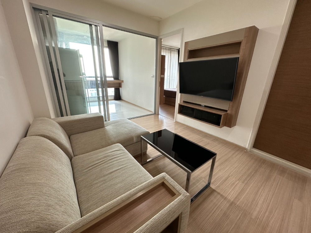 For RentCondoOnnut, Udomsuk : ☄️Rare Item☄️ (For rent) Rhythm (Sukhumvit 50) brand new room, large rooftop offering great views of Central Bangkok and river view, next to BTS On Nut