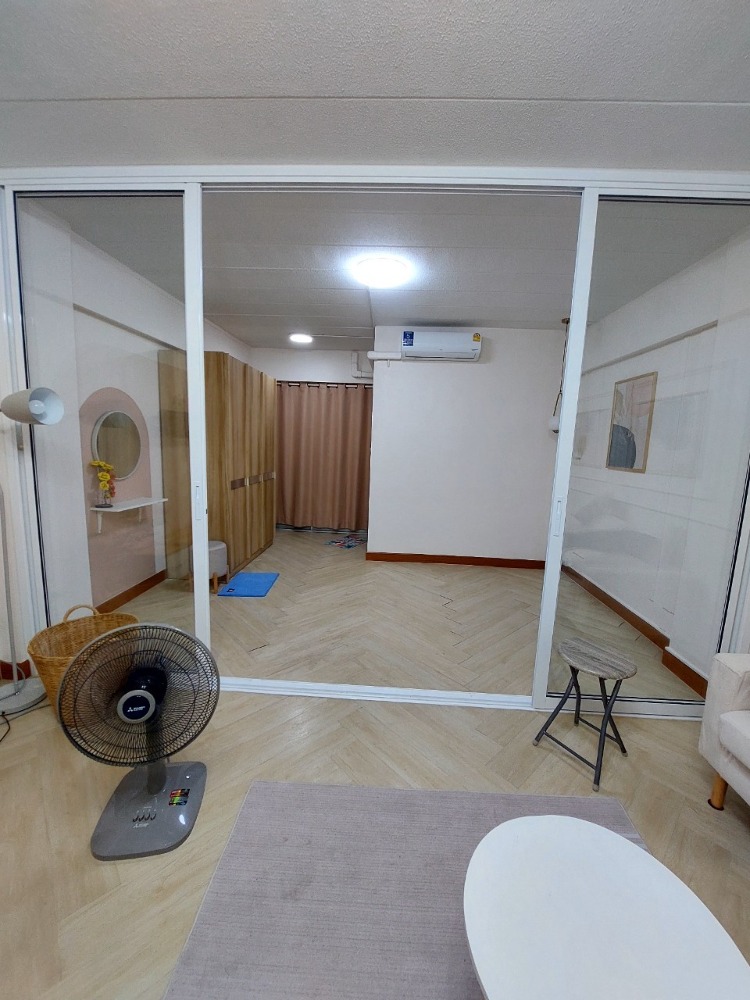 For RentCondoRatchadapisek, Huaikwang, Suttisan : Rent 7,000, free common fees