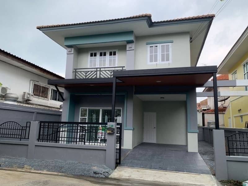 For SaleHouseNawamin, Ramindra : 🔥Very cheap sale🔥 2-storey detached house, 37 sq.w., Buriram Village, Soi Liap Khlong Song 23, the house has 3 bedrooms, 2 bathrooms.