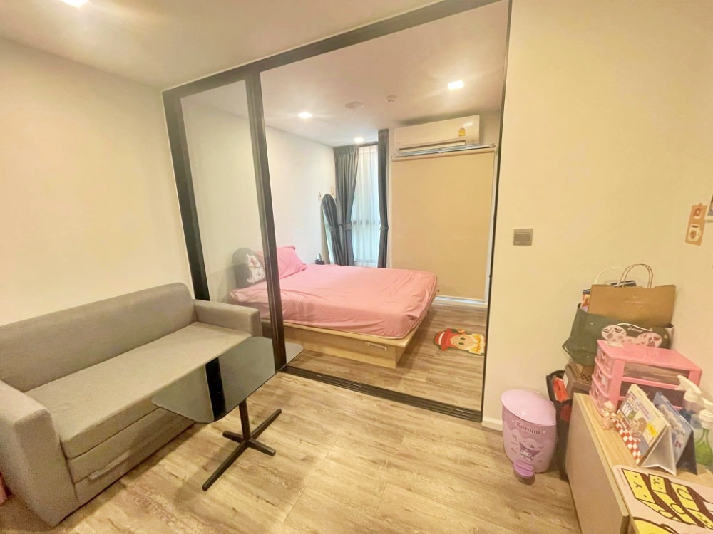 For SaleCondoRatchadapisek, Huaikwang, Suttisan : Atmoz Ratchada-Huai Khwang, a potential condo near the BTS and expressway, type 1 bedroom, 22.09 sq m, fully furnished, ready to move in, owner lives there himself, never rented out, only 2.36 million