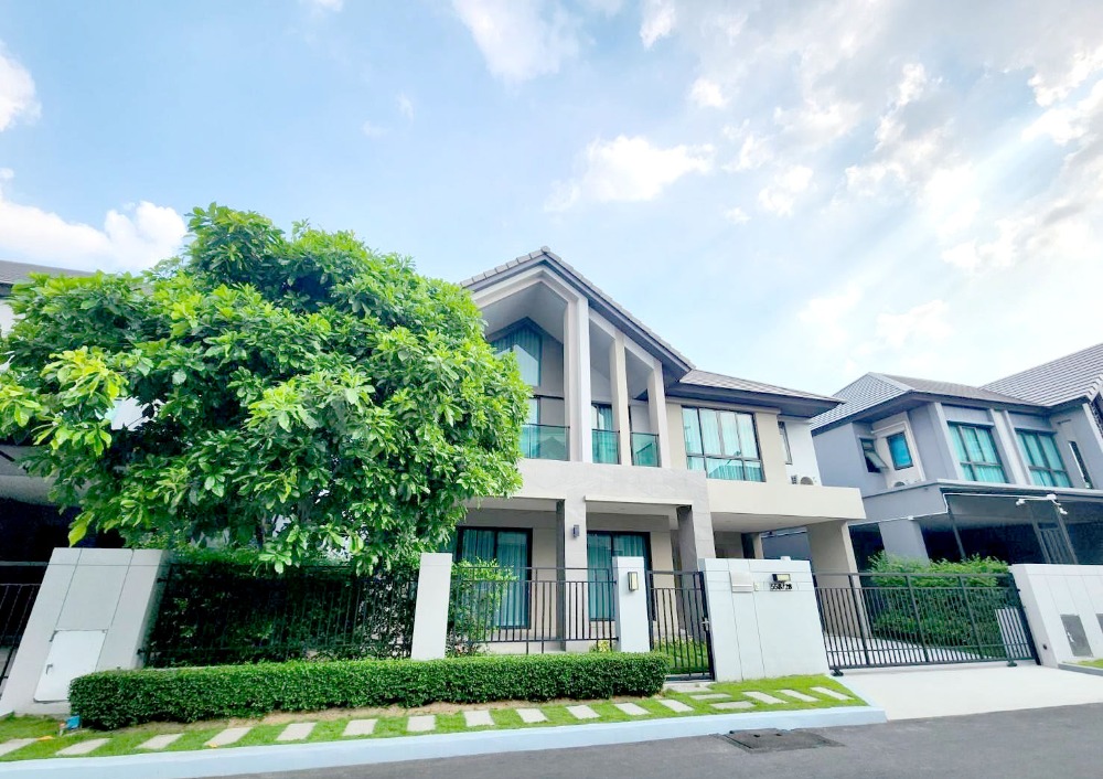 For SaleHouseVipawadee, Don Mueang, Lak Si : Single house, Modern Luxury style, Bangkok Boulevard, Vibhavadi, convenient location, near Dhurakij Pundit University, Bang Khen BTS station, house only 4 years old