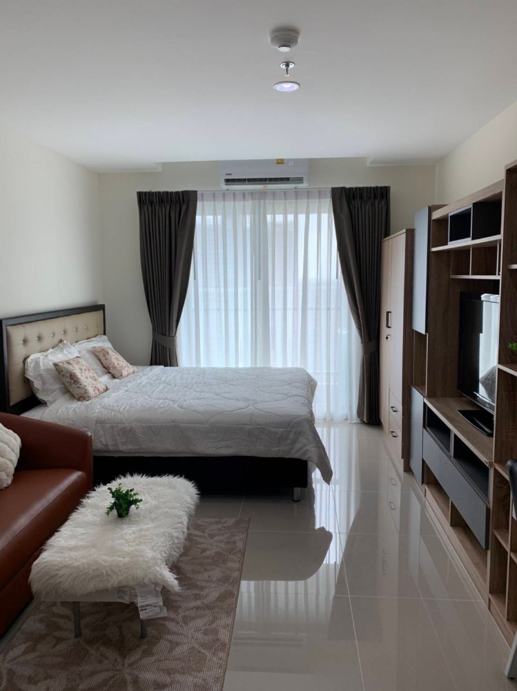 For RentCondoPattanakan, Srinakarin : Condo for rent: Asakan Place Srinakarin, on the main road, near 3 electric train lines