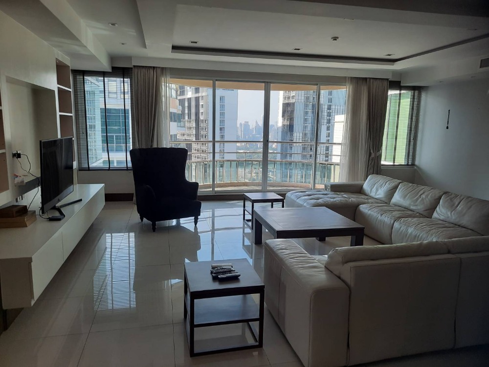 For RentCondoSukhumvit, Asoke, Thonglor : Special deal for rent only 150,000.- 4 bedrooms 327 sqm.