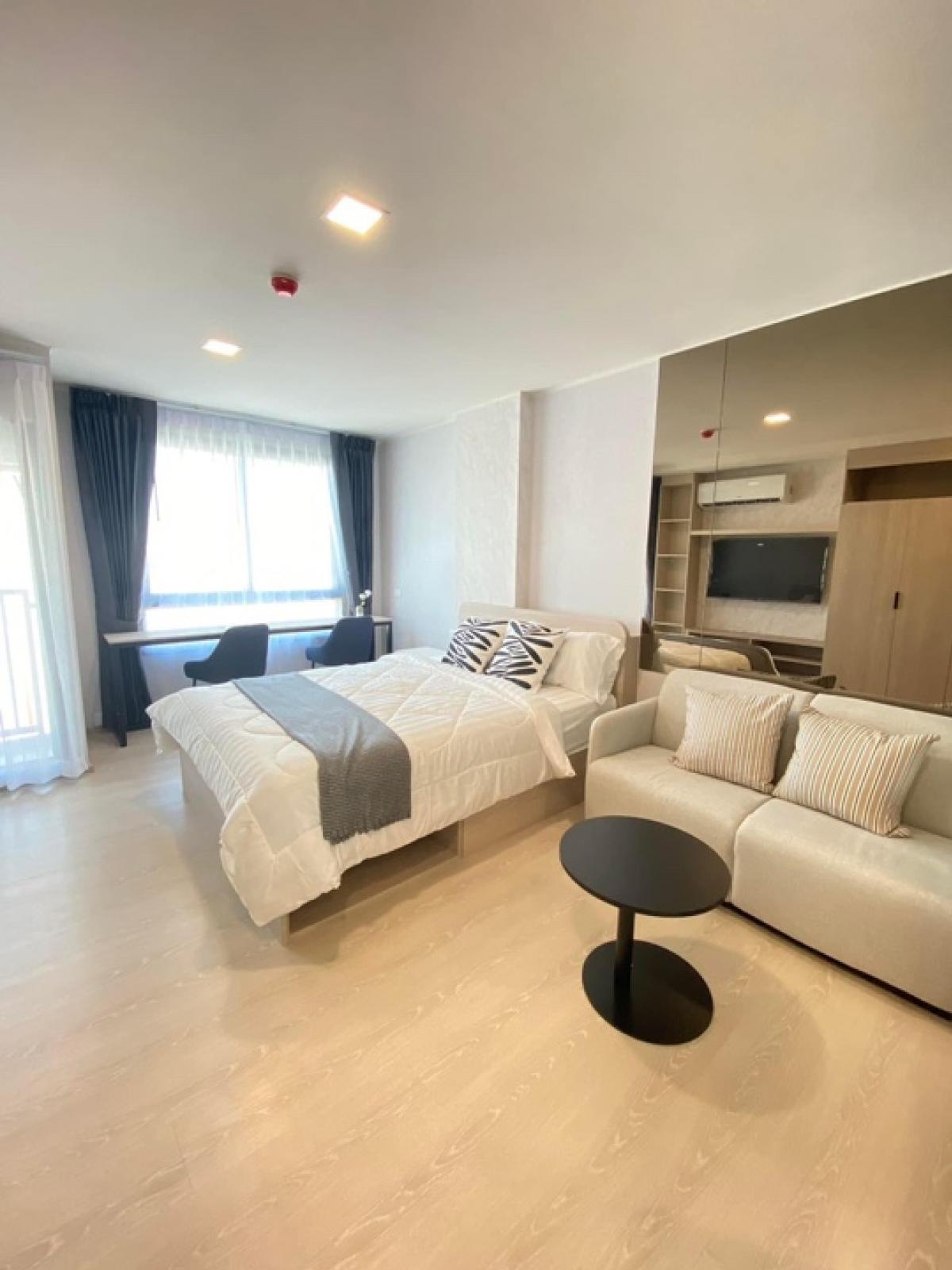 For RentCondoPathum Thani,Rangsit, Thammasat : For rent: D Condo Hype Rangsit (D Condo Hype Rangsit), opposite Bangkok University, corner room, fully furnished, ready to move in