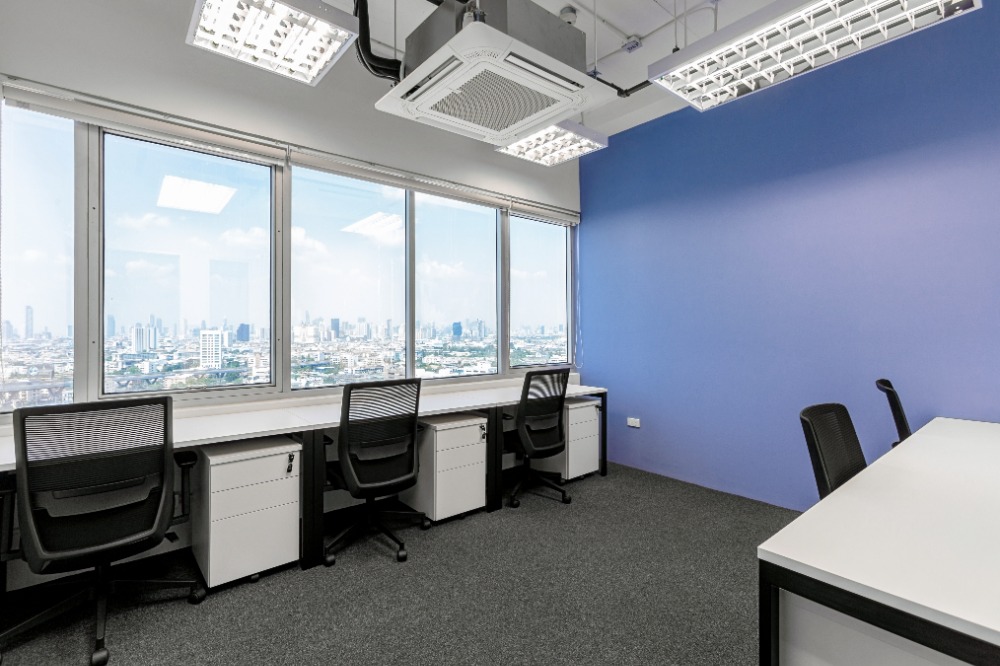 ให้เช่าสำนักงานพระราม 3 สาธุประดิษฐ์ : Open plan office space for 15 persons in HQ SV City Tower