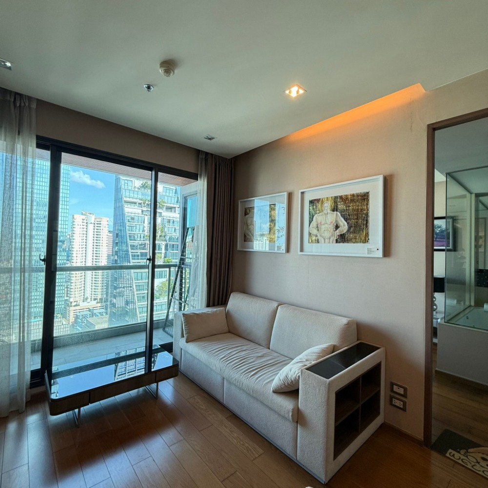 ให้เช่าคอนโดสาทร นราธิวาส : For Rent The Address sathorn 2 beds size 66 sq.m. F/F Ready to move in