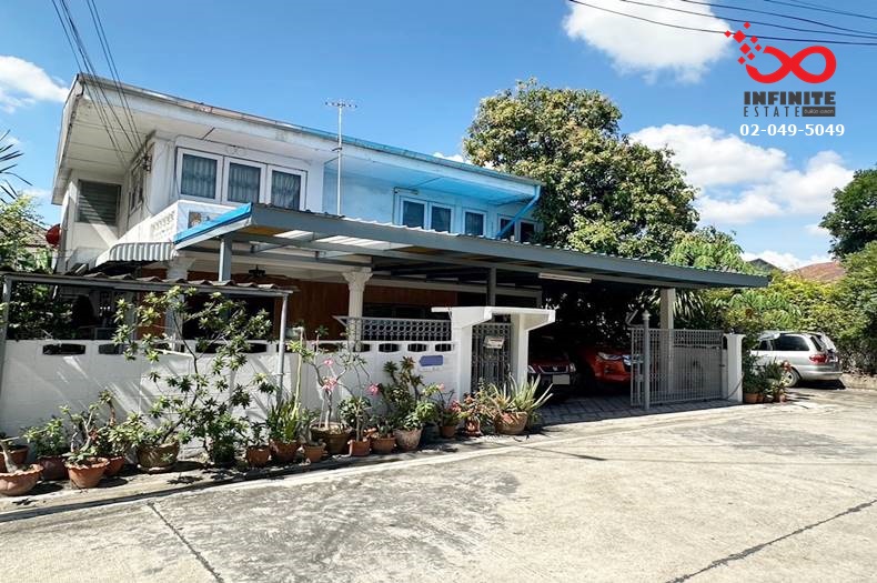 For SaleHouseKasetsart, Ratchayothin : For sale: 2-storey detached house, 60 square wah, Thian Suan Village, Soi Ram Intra 5, Intersection 3-20, Ram Intra Road