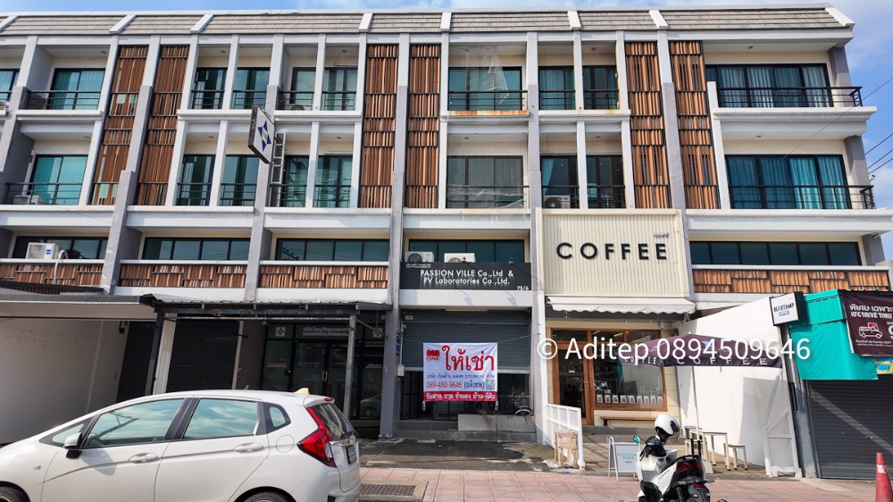 For RentShophouseChokchai 4, Ladprao 71, Ladprao 48, : Commercial building for rent, Chokchai 4, Soi 54, good location, near community, near BTS, suitable for business, size 1 unit, 3.5 floors