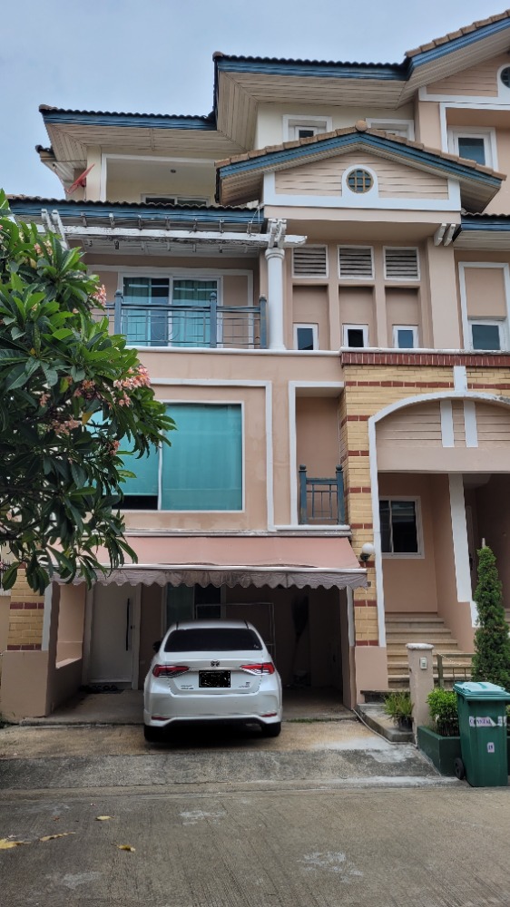 For SaleTownhomeYothinpattana,CDC : Townhome Crystal Ville / 3 Bedrooms (FOR SALE), Crystal Ville / Townhome 3 Bedrooms (FOR SALE) RUK863