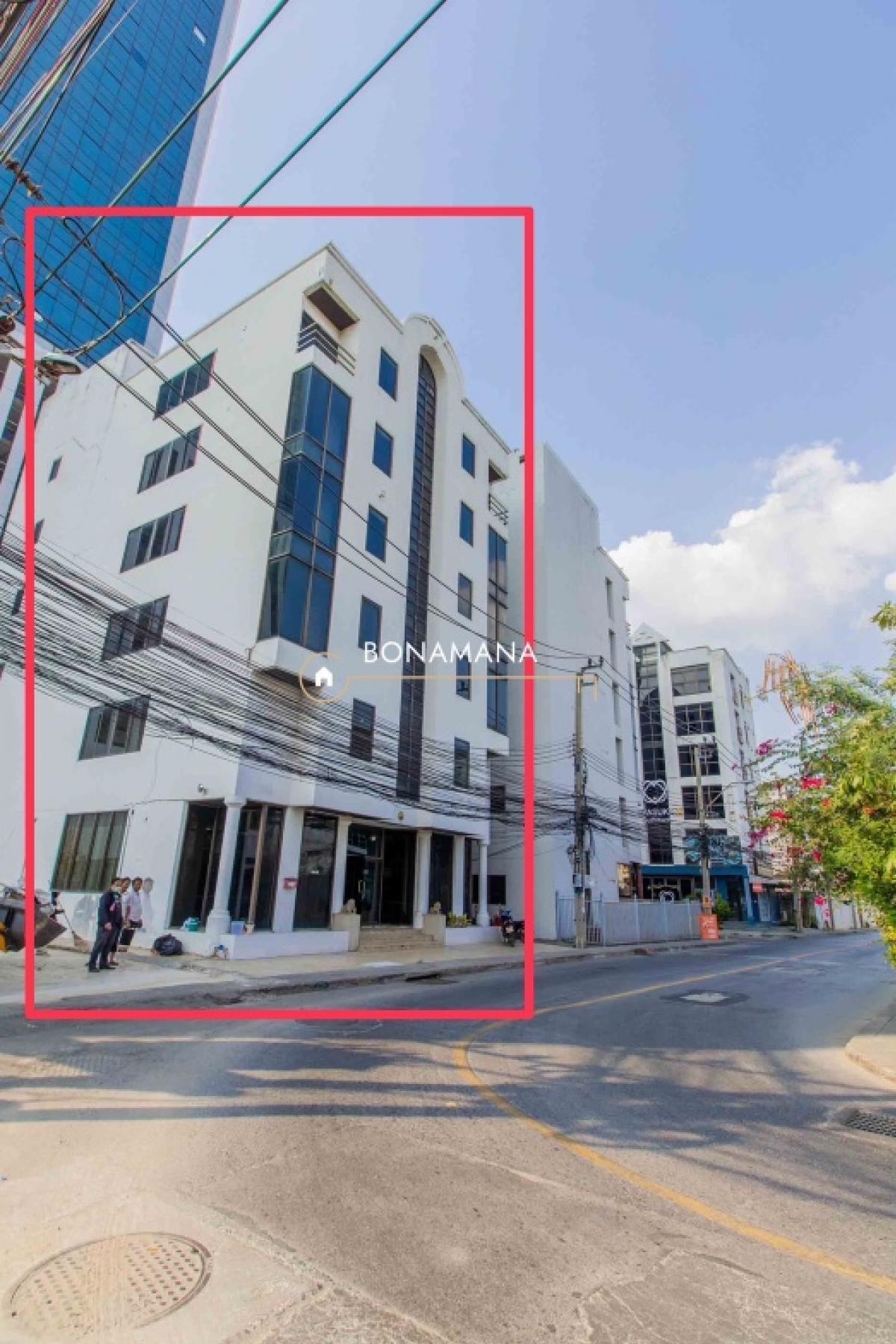 For RentOfficeRatchadapisek, Huaikwang, Suttisan : For rent/sale, stand alone building Ratchada-Huai Khwang (MRT Sutthisan 800m)