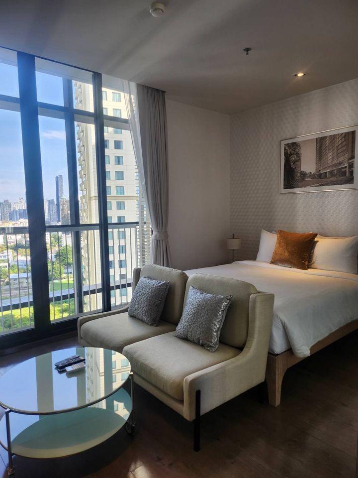 For RentCondoSukhumvit, Asoke, Thonglor : 🔥 For [ Rent ] 🔥  [  Park Origin Phromphong ] - 1 Studio Plus room / Fully furnished, a spacious and luxurious apartment suite in Phromphong, Sukhumvit close to BTS ONLY 30,000!!!