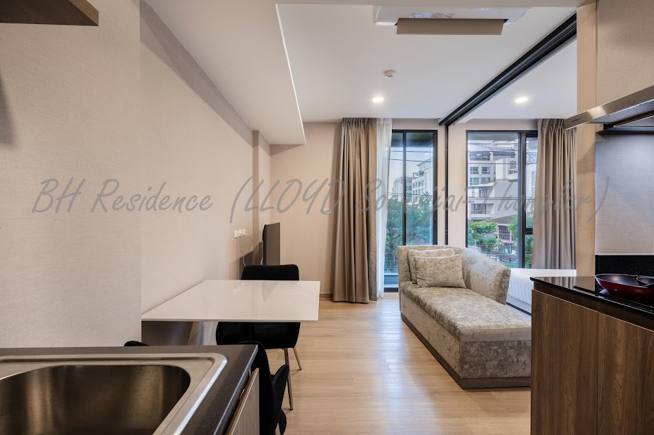 For RentCondoRama9, Petchburi, RCA : Condo for rent, Lloyd Soonvijai-Thonglor, near Bangkok Hospital, Thonglor, fully furnished, rent starts at 33,000 baht/month.