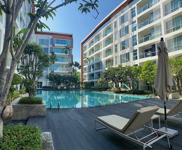 ให้เช่าคอนโดหัวหิน ประจวบคีรีขันธ์ : 2 beds near beach at the Breeze Condo for rent