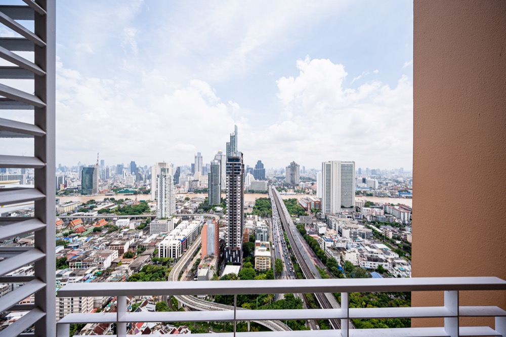 For RentCondoWongwianyai, Charoennakor : Condo for rent, Villa Sathorn, 1 bedroom, large room, high floor, next to BTS Krung Thonburi, Silom, Sathorn, Icon Siam