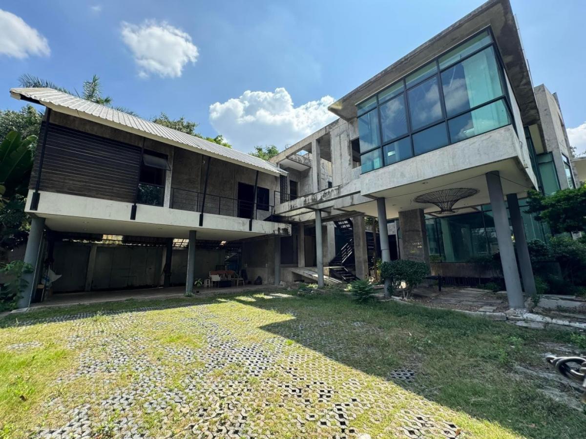 For RentRetailYothinpattana,CDC : Rental : 𝘾𝙤𝙢𝙢𝙚𝙧𝙘𝙞𝙖𝙡𝙨 𝘽𝙪𝙞𝙡𝙙𝙞𝙣𝙜 𝙞𝙣 𝙍𝙖𝙢𝙞𝙣𝙩𝙧𝙖 , 450 sqm , 2 Storeys , 200 sqw ** Hostel / Clinic / Spa / Office / Bar / Restaurant etc ** ปล่อยเช่าอาคารพร้อมที่จอดรถในรามอินทรา , 450 ตรม. 2 ชั้น , 200 ตรว. เหมาะทำ คลีนิค , สปา , ออฟฟิศ , บาร์ , ร้านอาหา