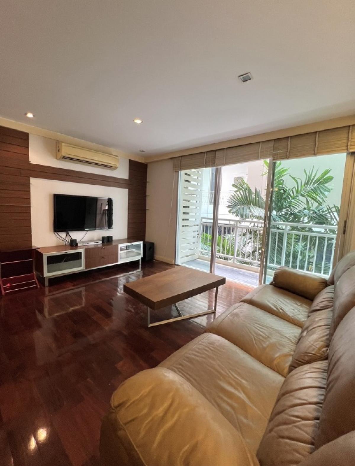 For SaleCondoSukhumvit, Asoke, Thonglor : Condo for sale at a loss in Thonglor area, 2 large bedrooms - only 6.9 million baht (86,000 per/sq m) 🏢 Condo 49 Plus 🏢