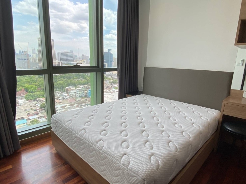 For RentCondoRatchathewi,Phayathai : Condo for rent: Wish Signature Midtown Siam, fully furnished, ready to move in. Contact Line: @assetatyou