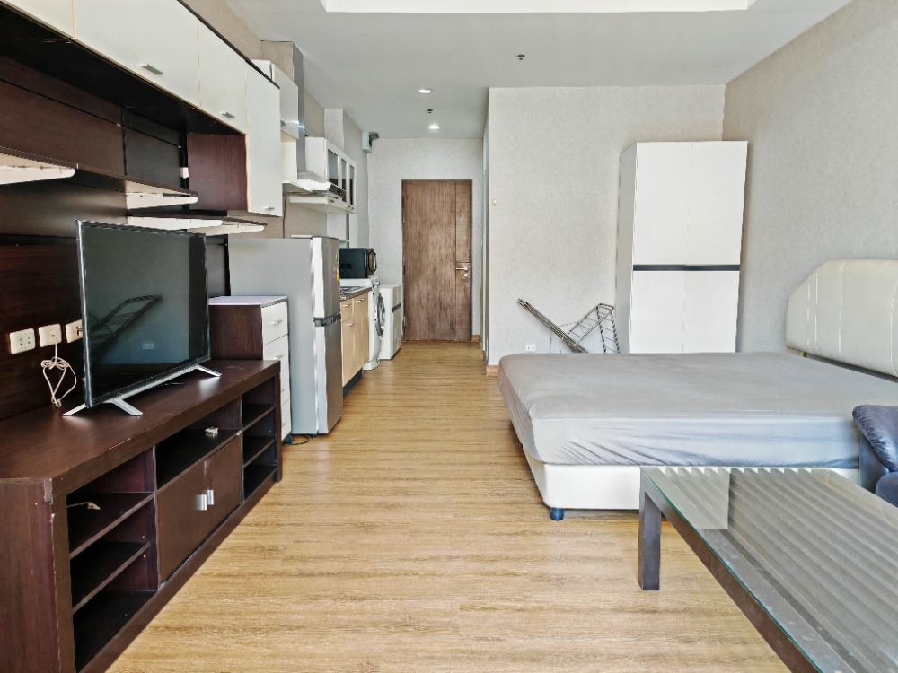 ให้เช่าคอนโดนานา : For Rent : Just Renovated Studio 36 Sq.M. =The Trendy Condominium Sukhumvit 13