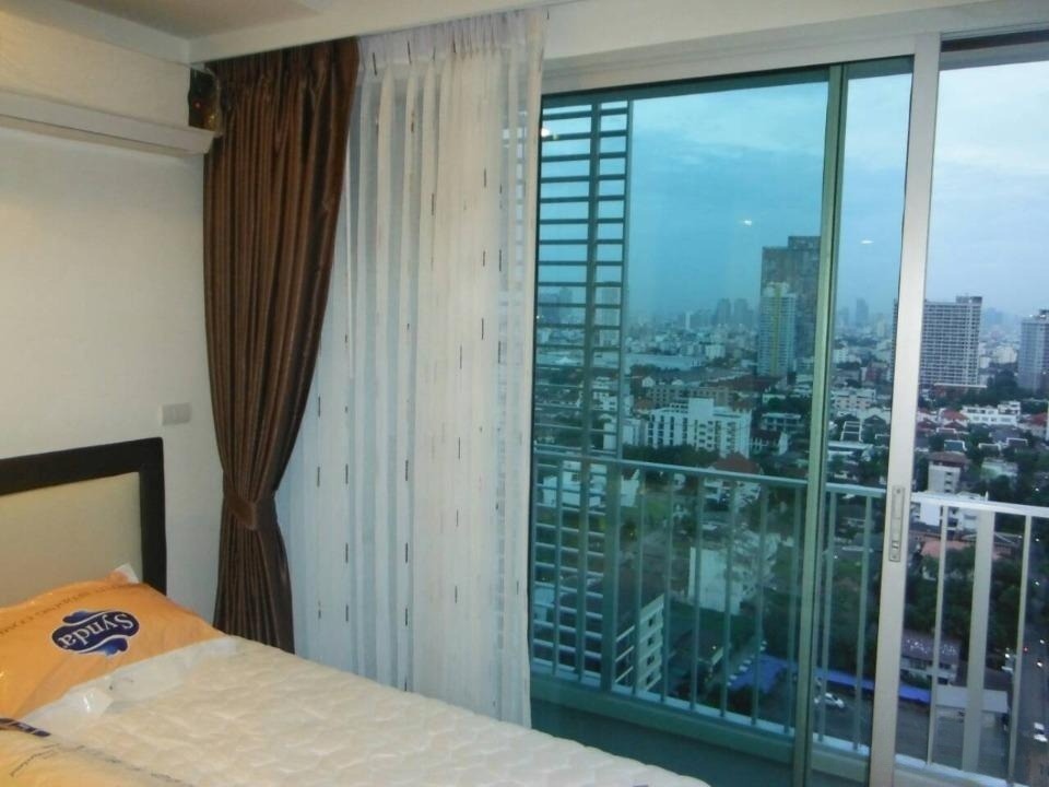 For RentCondoLadprao, Central Ladprao : For rent: Abstracts Phahonyothin Park, 1 bedroom, 1 bathroom, 38 sq m.