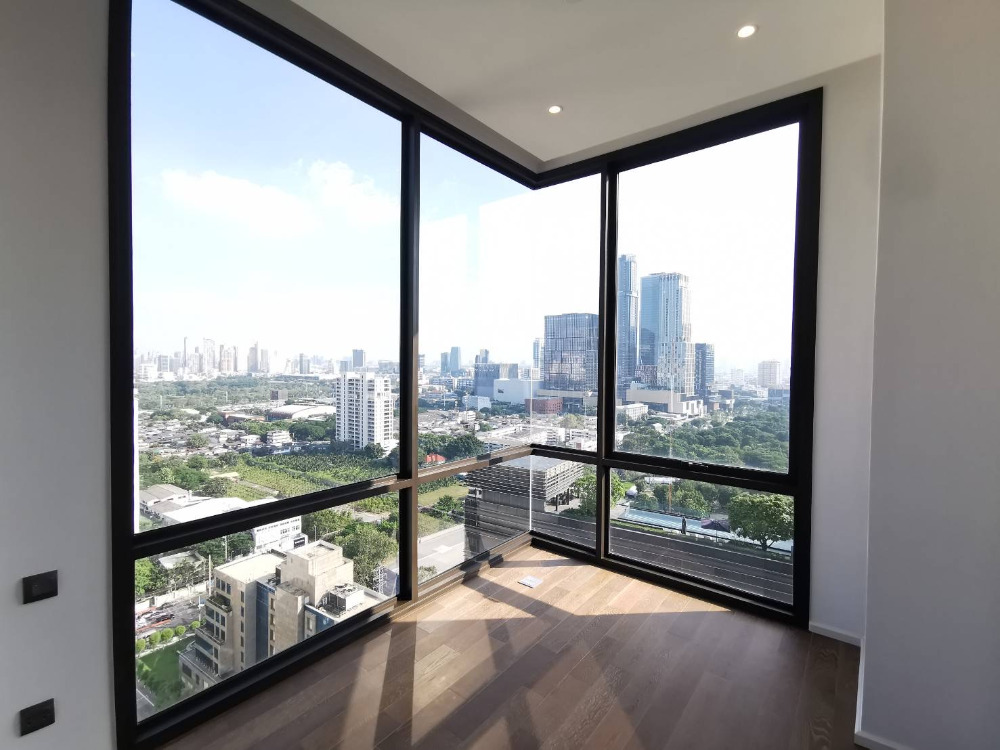 ขายคอนโดวิทยุ ชิดลม หลังสวน : Muniq Langsuan: 128sqm. 2XFl. 3bed 3bath 52,000,000 Am: 0656199198