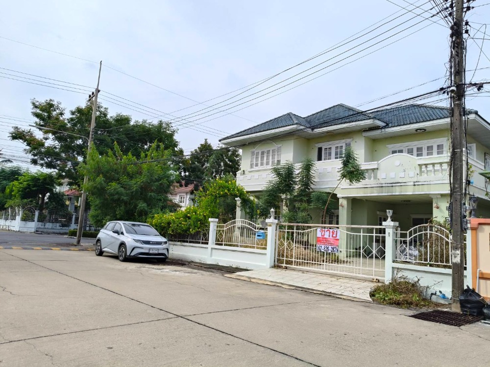 For SaleHousePathum Thani,Rangsit, Thammasat : house for sale, Manirin Lake and Lagoon