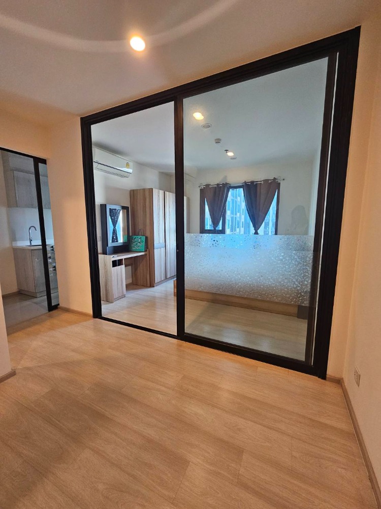 For SaleCondoRama9, Petchburi, RCA : For sale Life Asoke Life Asoke, very new room, very good price 🔥1 Bed 1 Bath 4.75 million, north facing, not hot, contact Bo 081-2450908