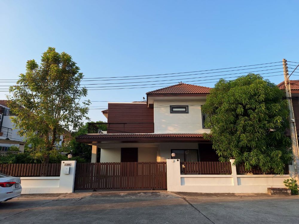 For SaleHousePattaya, Bangsaen, Chonburi : For sale: 2-storey detached house, Baan Suan Khun project, good location, convenient transportation