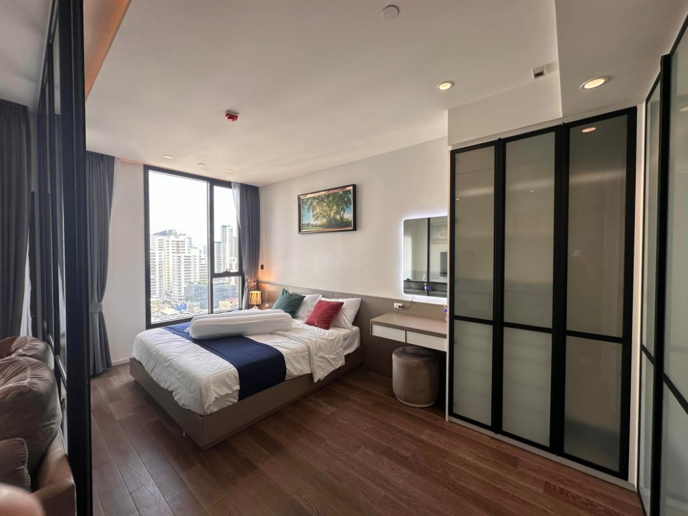 For RentCondoSukhumvit, Asoke, Thonglor : 🔥FOR RENT>> MUNIQ Sukhumvit 23>> ✨18th floor, very beautiful city view, new room, beautifully decorated, large room, built-in furniture, near BTS Asoke #LV-MO1011