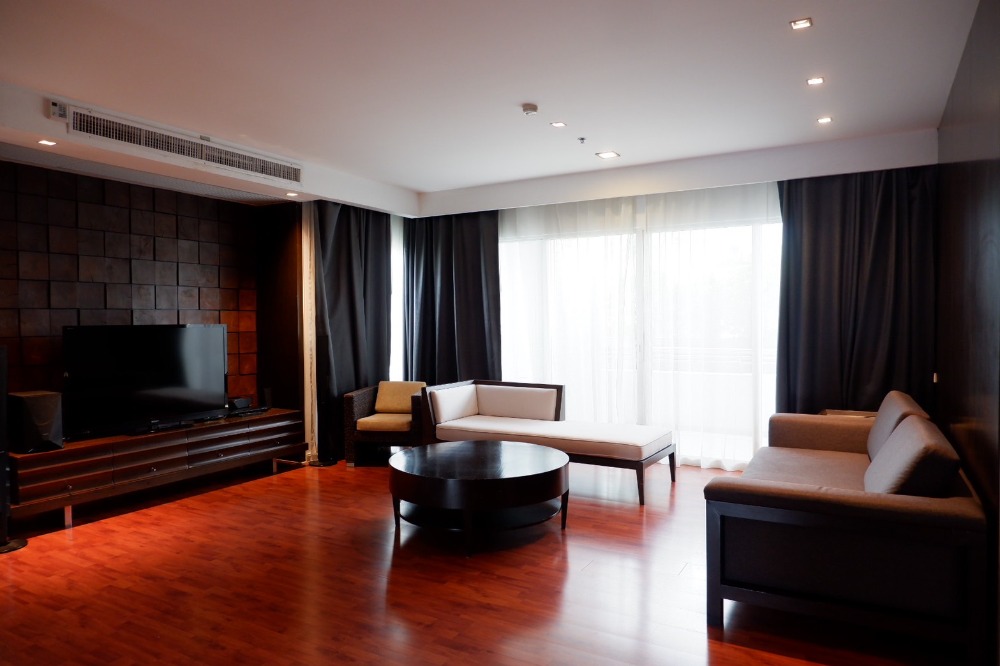 ให้เช่าคอนโดสุขุมวิท อโศก ทองหล่อ : Park Thonglor Tower Luxury service apartment