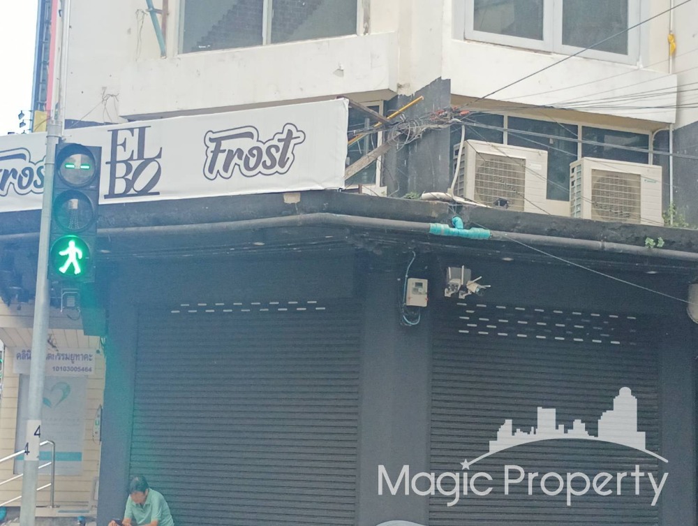 For RentShophouseSukhumvit, Asoke, Thonglor : Commercial Building For Rent on Sukhumvit Road, Khlong Tan, Khlong Toei, Bangkok