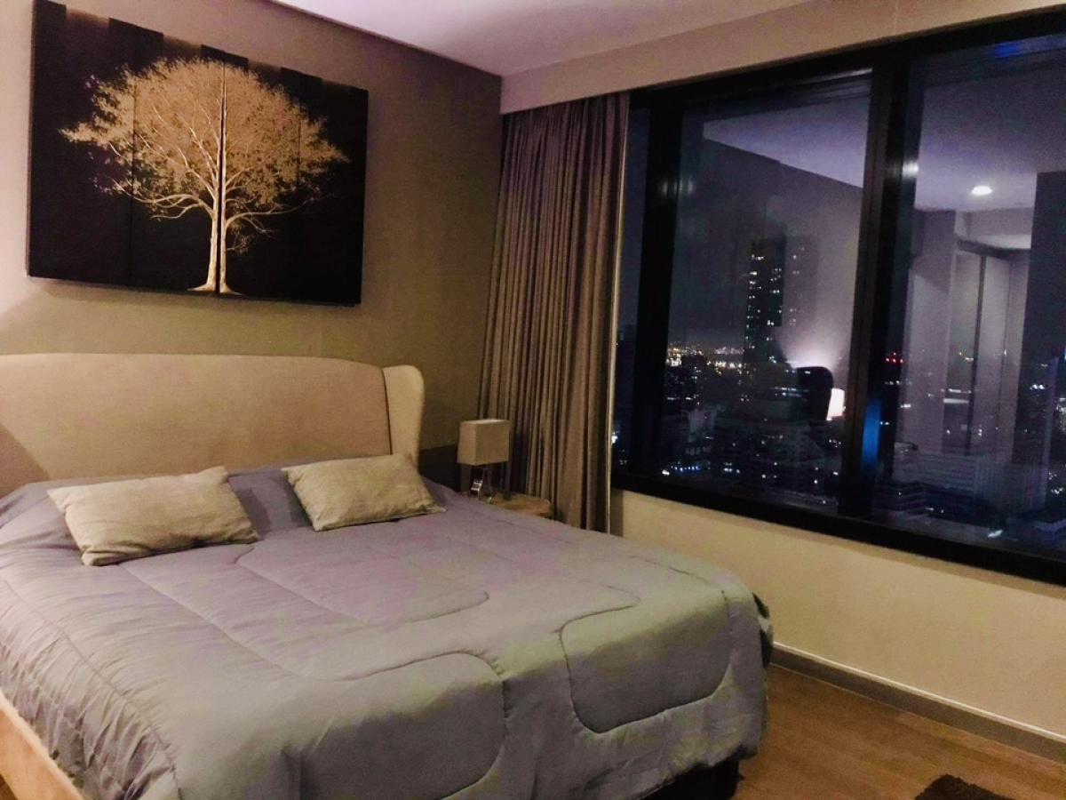 ให้เช่าคอนโดสีลม ศาลาแดง บางรัก : **🏙️ For Rent: M Silom 🏙️**  ✨ Luxurious condominium, 90 sq.m. fully furnished