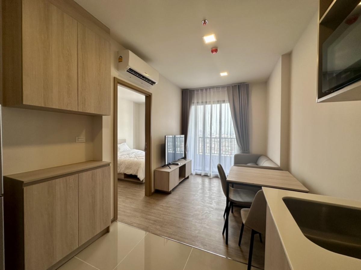 For RentCondoOnnut, Udomsuk : 💫❤️New condo for rent, many rooms to choose from, Sansiri brand, new room, fully furnished, all new, just unpacked, you can just bring your bags and move in. Interested in making an appointment to view? Welcome.🥰🥰