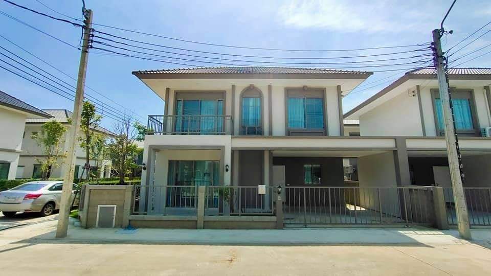 For RentHouseNonthaburi, Bang Yai, Bangbuathong : Semi-detached house for rent, Sena Village project, Wongwaen-Bang Bua Thong, large house, 4 bedrooms, 3 bathrooms