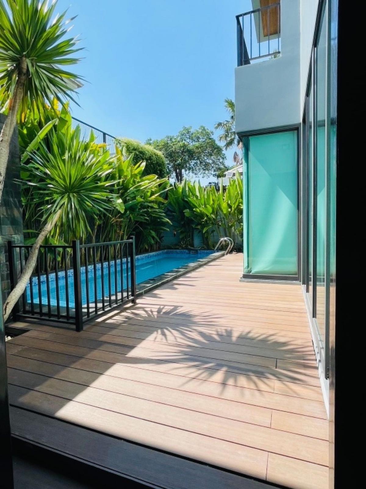 For RentHouseSukhumvit, Asoke, Thonglor : Rental : Pool Villa In Ekamai  , 3 Beds 4 Bath , Land 240 sqm , Building 400 sqm   🔥🔥Rental Price : 150,000 THB / Month 🔥🔥#Ultraluxurycondo#Condothailand#realestatethailand#Penhousecondothailand#Superluxuryhouse#Kempinski#ritzcarlton#psliving More In