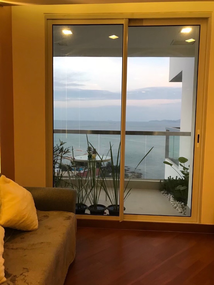 For SaleCondoPattaya, Bangsaen, Chonburi : For Sale: Studio Room at The Palm Wongamat Beachfront Pattaya (S03-0965)