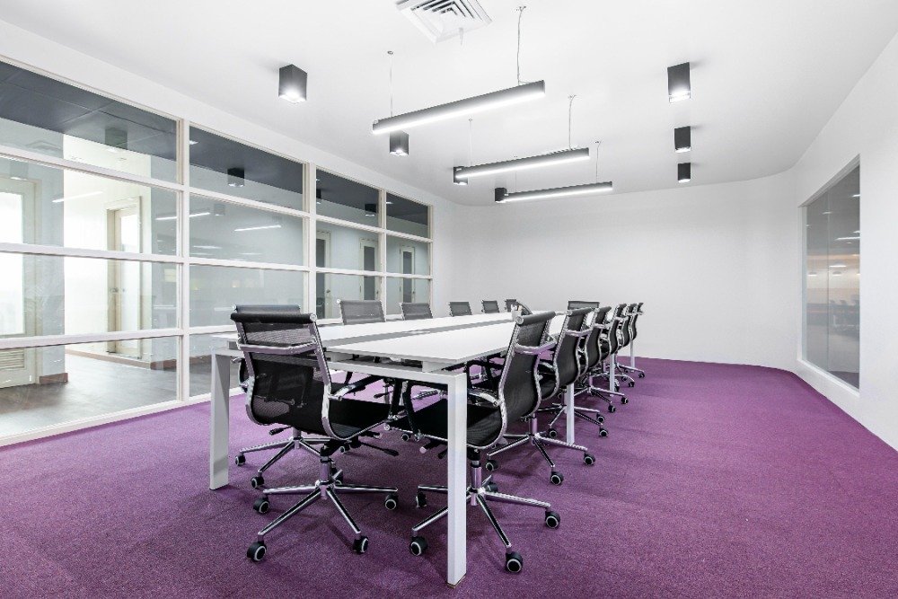 For RentOfficeKasetsart, Ratchayothin : Fully serviced open plan office space for you and your team in Regus WHA Tower