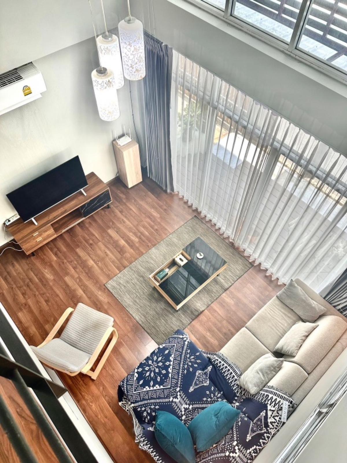 For RentHouseSukhumvit, Asoke, Thonglor : Rental : Home Office in Thonglor , 3 Storeys , 3 Beds 3 Bath , 1 Maid Room , 300 sqm 🔥🔥Rental Price : 150,000 THB / Month🔥🔥More Information📱Tel : 0619979915 / Kat📱Line : 0619979915 #realestatethailand #เซ้งร้าน #เซ้งร้านอาหาร #เซ้งพาณิชย์ #เซ้งธุร