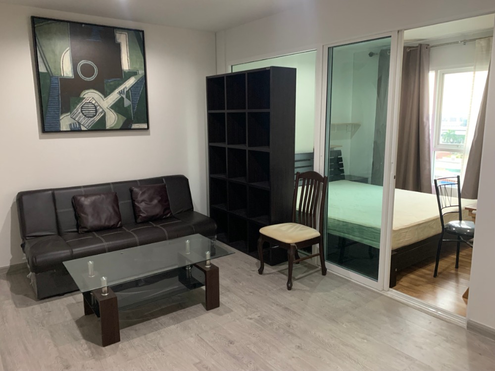 For RentCondoOnnut, Udomsuk : Condo for rent Sukhumvit 101, large room, 34 sq m, 5 minutes walk to Punnawithi BTS station.