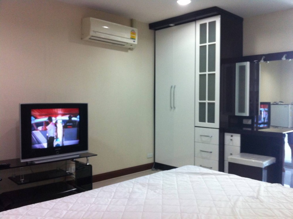 For RentCondoWongwianyai, Charoennakor : Condo for rent Sathorn Residence near BTS Krung Thon Buri, fully furnished, 25 sq.m.