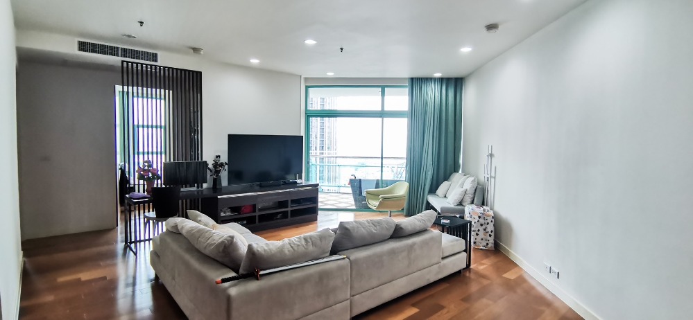 For SaleCondoSathorn, Narathiwat : 2beds 2baths 122.82qm on high floor for sale