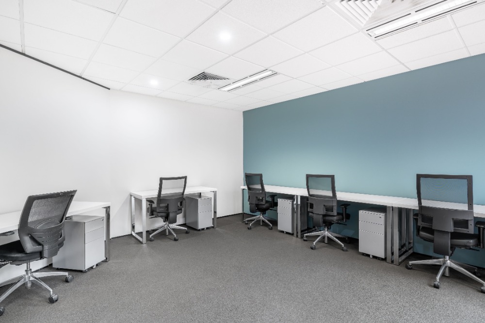 ให้เช่าพัทยา บางแสน ชลบุรี สัตหีบ : All-inclusive access to professional office space for 5 persons in Regus Brighton Grand