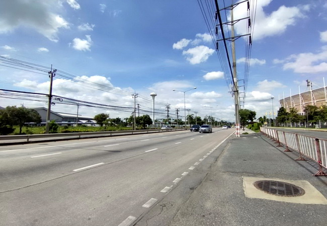 For SaleLandMin Buri, Romklao : Land for sale, Nong Chok, 21-3-39 rai, next to Samphanthap Road, opposite Bangkok Arena.