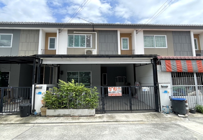 For SaleTownhouseBang kae, Phetkasem : Townhouse for sale, Pruksa Village 117, Petchkasem 91-Phutthasakorn, 17.8 sq m, 2 floors, 3 bedrooms, 2 bathrooms, beautiful house, ready to move in