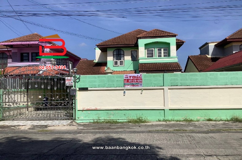 For SaleHouseMin Buri, Romklao : Single house, Panasan Garden Ville Village (Soi Maitrichit 9), area 65 square wah, near Rattana Pracharak Hospital, Nimit Mai-Suwinthawong Road, Sam Wa Tawan Ok Subdistrict, Min Buri District, Bangkok