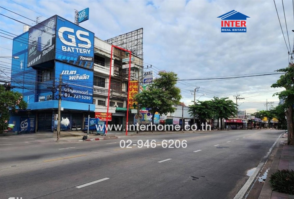 For SaleShophouseNawamin, Ramindra : Commercial building, 4 floors, 17 sq m. Commercial building, Soi Khubon 14, Soi Ram Intra 71, near fresh market, Km. 8, Ram Intra Road, Chorakhe Bua Subdistrict, Bang Kapi District, Bangkok